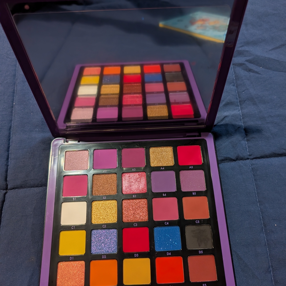 ABH Norvina Eyeshadow‎ Palette